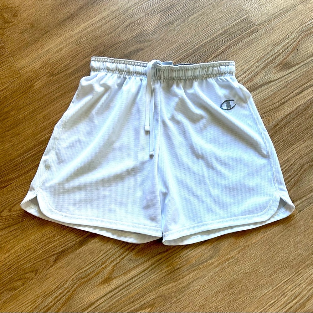 NWOT Champion Medium White Athletic Shorts Gym Running School Summer Workout
